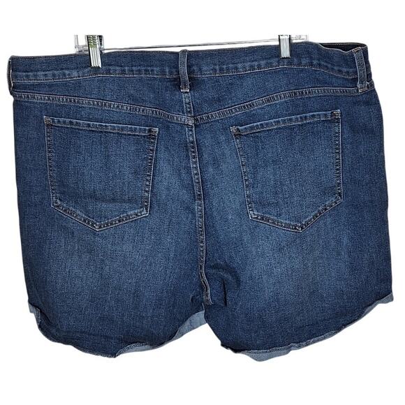 Old Navy Women 20 Medium Wash "Semi Fitted" Stretch Pockets Comfort Denim Shorts - Picture 2 of 4